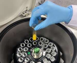 آزمایشگاه تخصصی نرگس